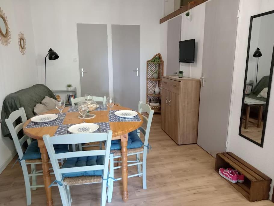 Jolie Maisonnette Dans Residence Calme Avec Piscine Le Barcarès Exteriör bild